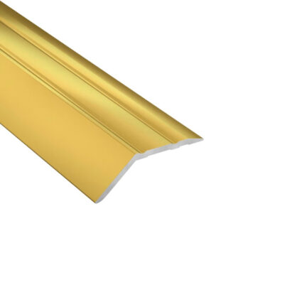 Kuldne viimistlusliist interjööri kaunistuseks ja kaitseks