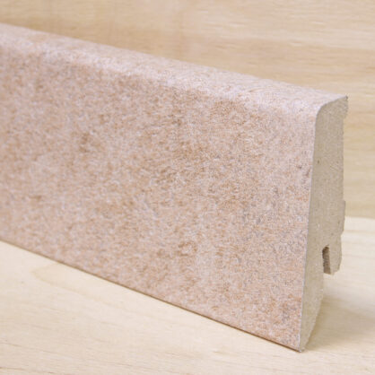 Puit imitatsiooniga pruun MDF põrandaliistupaneel