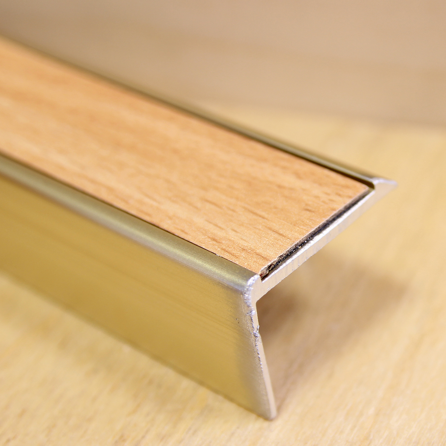 Puit ning metallist liist lähedalt vaadatud