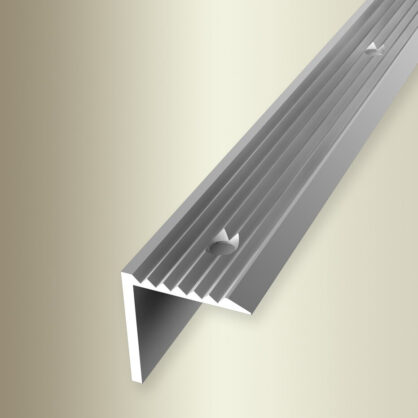 Alumiiniumist nurgaprofiil hoone ehituseks ja viimistluseks