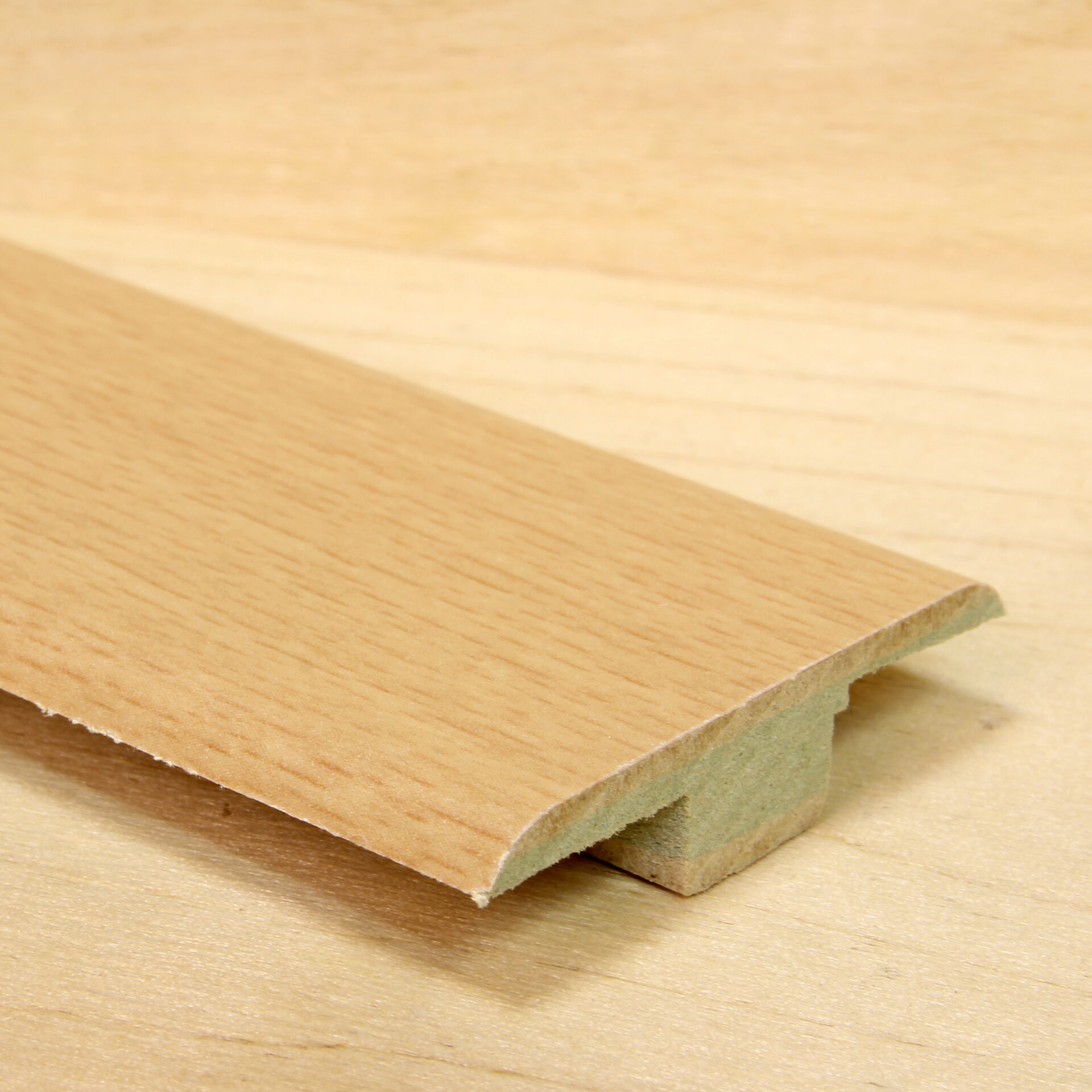 Puitparketi liistude profiil hele puitpindade jaoks