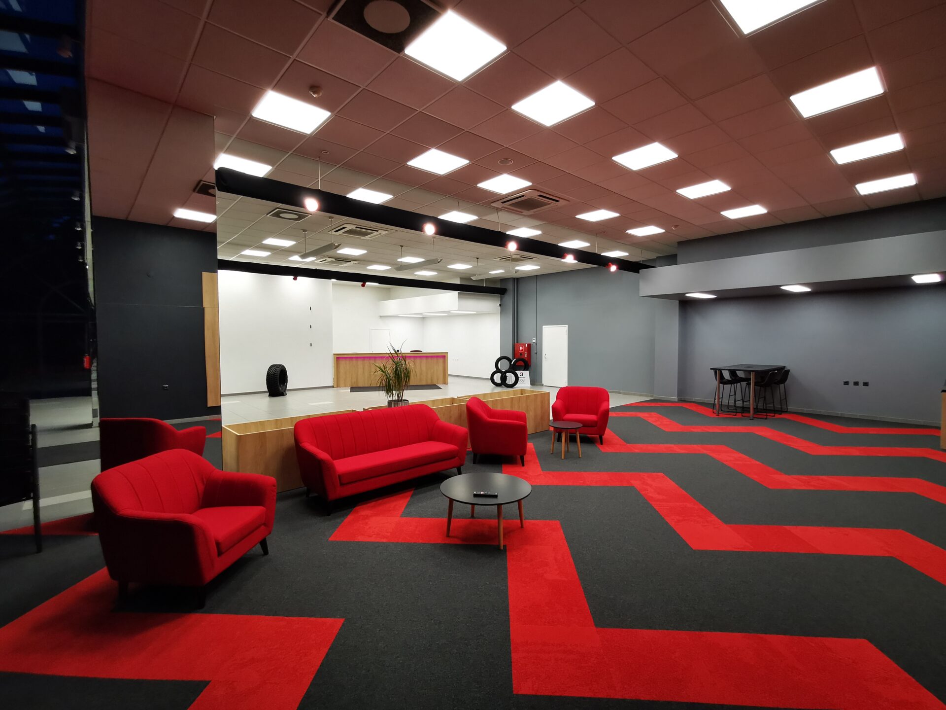 Rehvid Pluss esindus