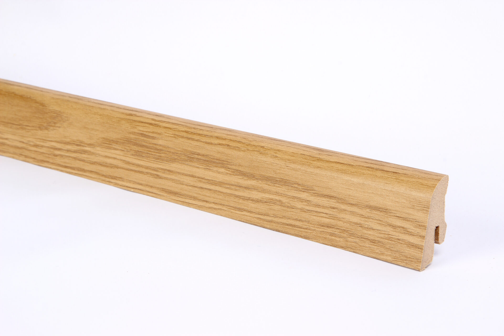 SOKLILIIST MDF 6066 sile tamm Natur (18x37 mm 2,4 m)