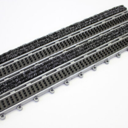 Ukse eesmine matt pori eemaldamiseks ja puhastamiseks