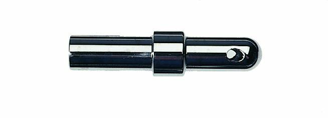 Metallosilindri otsavaade musta taustal pildil.