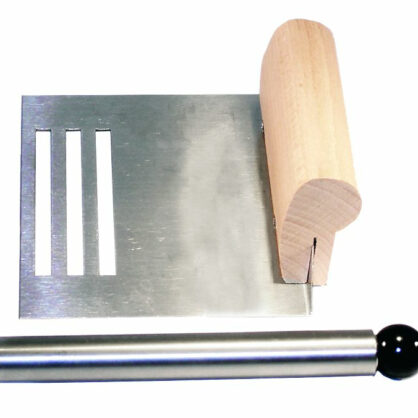 Lauavurri ja metallist lõikeriist köögitarvikud