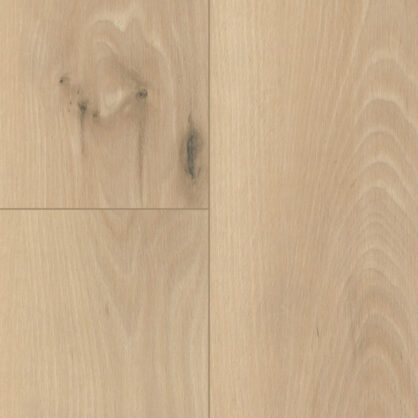 Hele puitpõrand elegantse õrna mustriga Eestis.