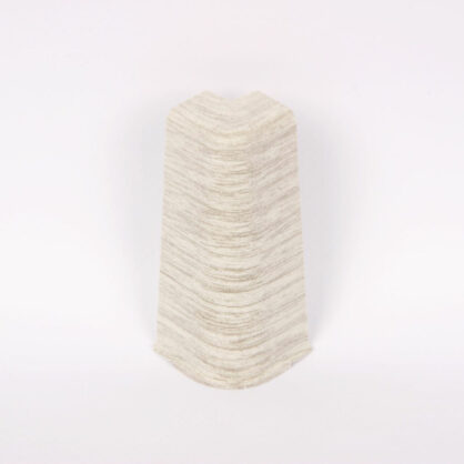 Valge moodne keraamiline seinaplaadist kolmnurk