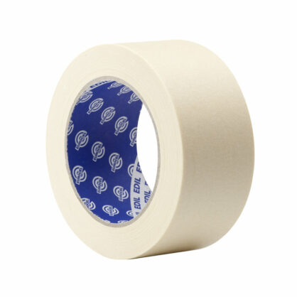 Valge värvimisteip sinise sisuga rullis.