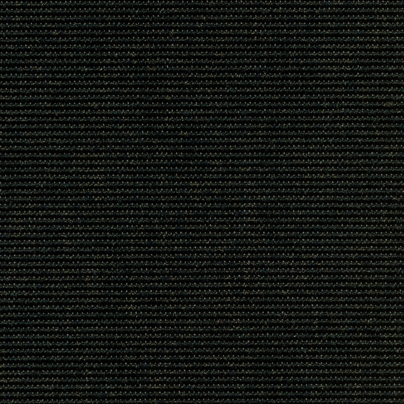 Tume kudumuster mustast kangast lähedalt vaadatuna