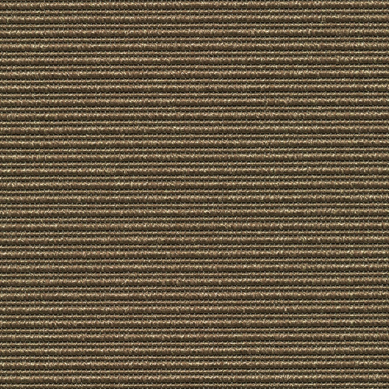 Pruun tekstiili peene triibulisusega sileda mustriga