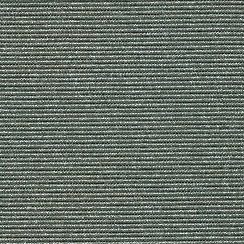 Roheline peenike triibuline kangakiu lähedalt õmmeldud