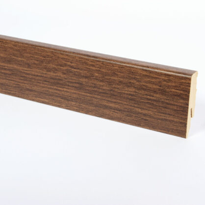 Puidust põrandaliist hele taust laialdaselt kasutatud