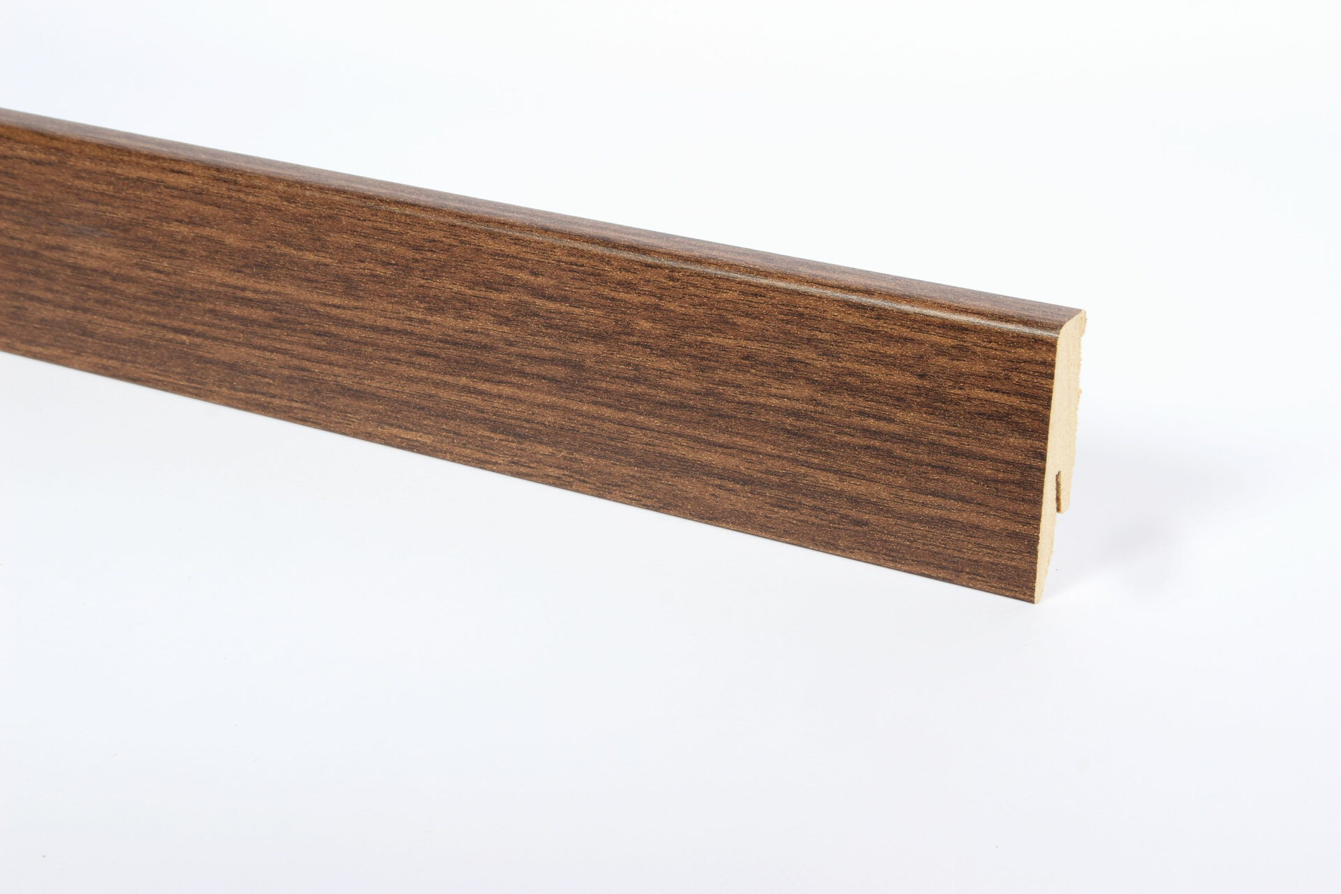 Puidust põrandaliist hele taust laialdaselt kasutatud