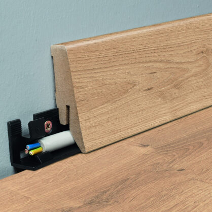 Puitliistuga seinakate kaablite peitmiseks kodus