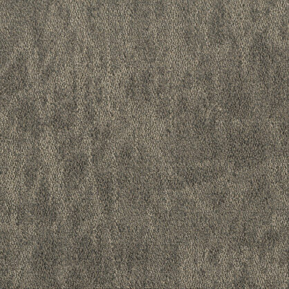 Hallikasvaip tekstuuriga vaip kaasaegses elutoas.