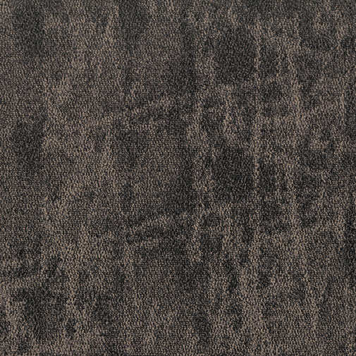 Tume tekstuuriga pruun vaip lähivaates.