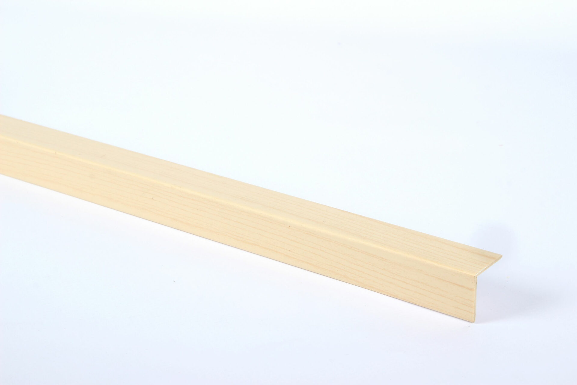 Hele puidust nurgaliist minimalistlik kaasaegne disain