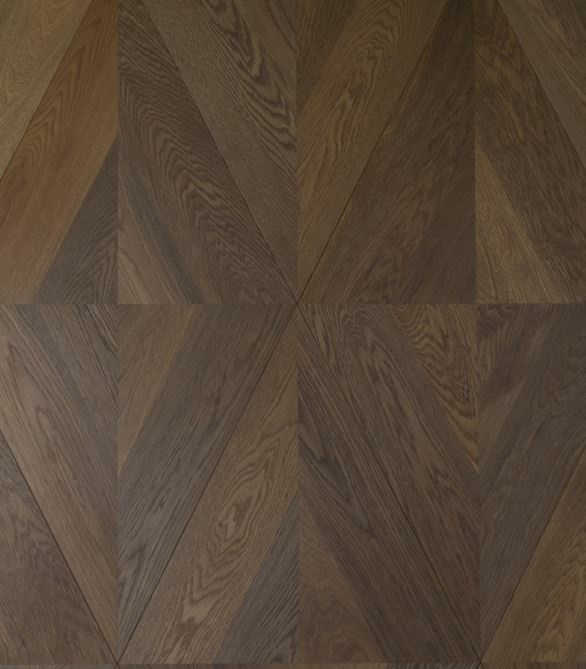 Tume puidust kalasaba parkettpõrand muster erakordne.