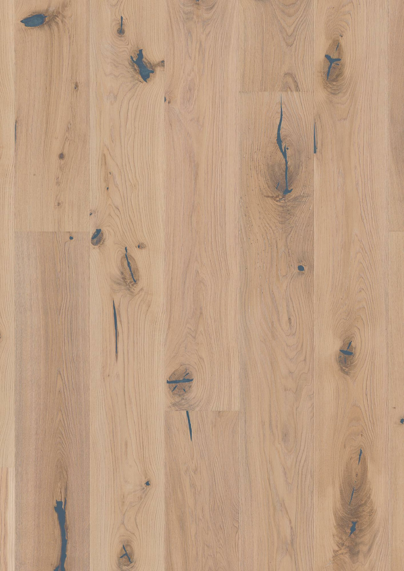 Looduslik parkettpõrand elegantse puidusüü mustriga