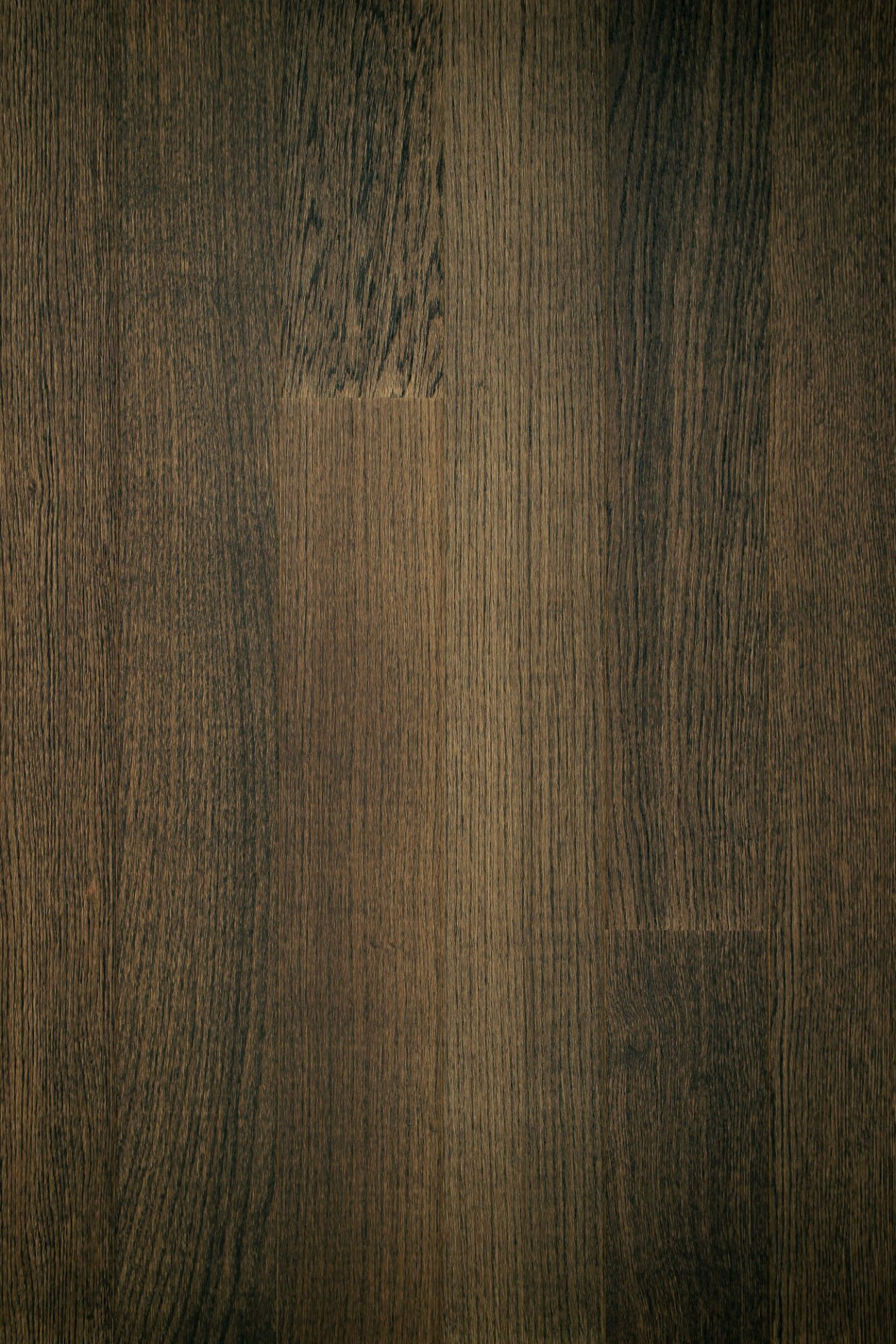 Pruuni puidu tekstuur naturaalses valguses