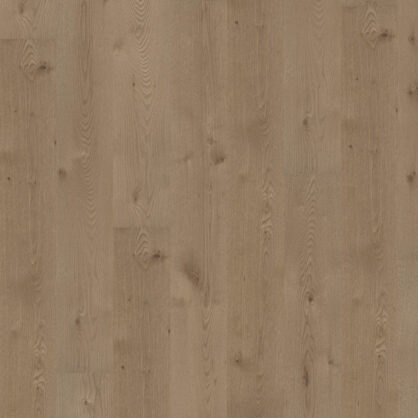 Puidust põrandaplaat loodusliku tamme viimistlusega