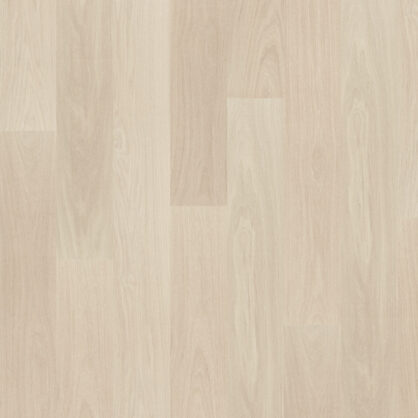 Hele marmor imitatsiooniga parkettpõrand interjööris.