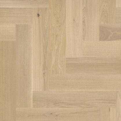 Helesed puidust kalasabaparkett kaasaegses interjööris.