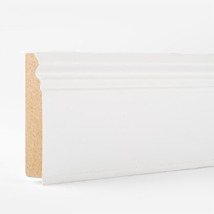 Valge MDF põrandaliist puhta interjööri jaoks