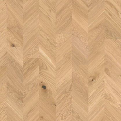 Puidust parkett hele tamme kalasabamustriga põrand