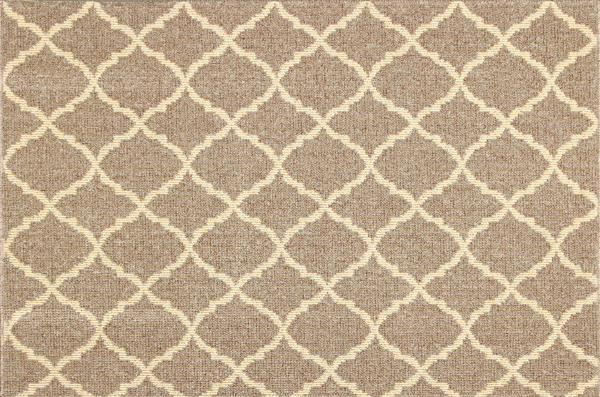 Beež vaip geomeetrilise mustriga neutraalsetes toonides