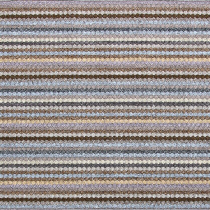 Mitmevärviline triibuline vaip mustriga Eestis